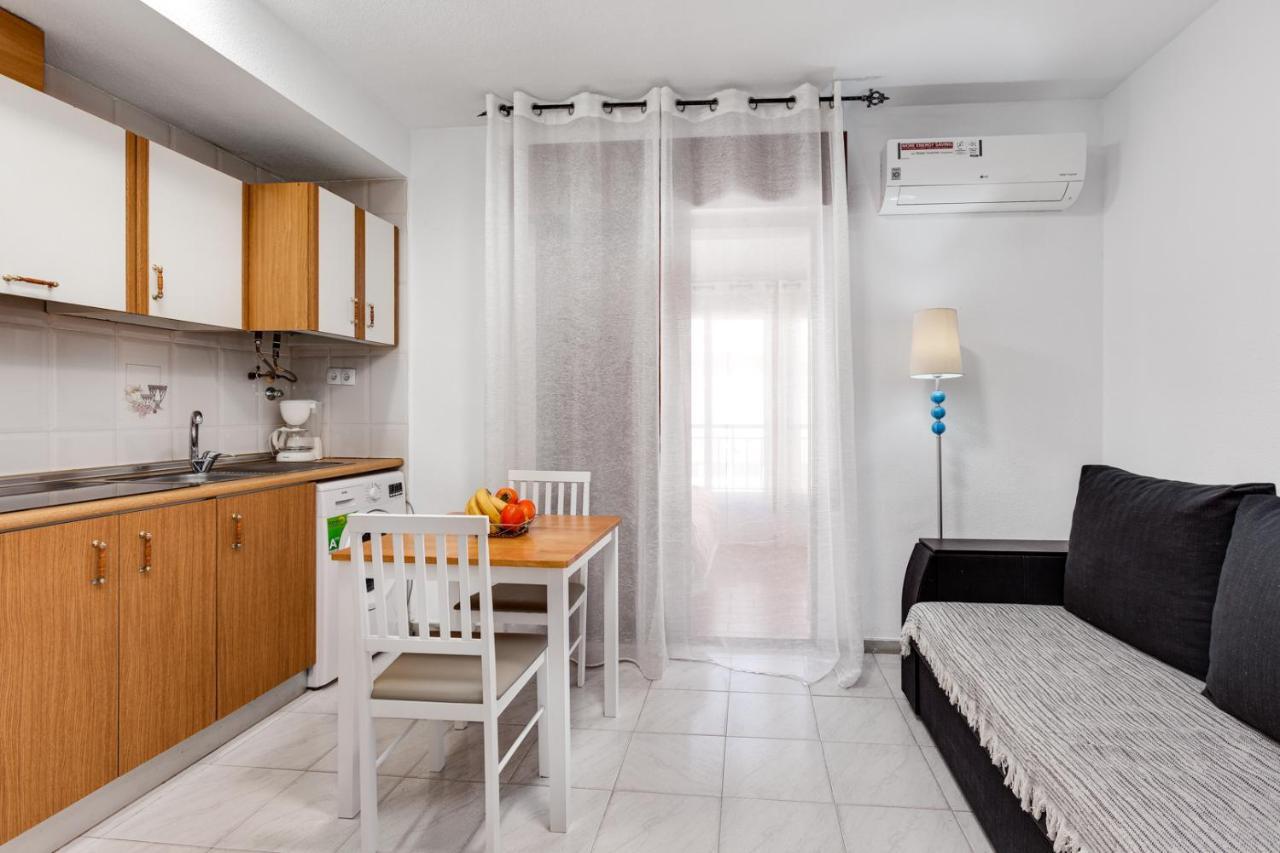 Estudio Joven Pura Torrevieja Exterior foto