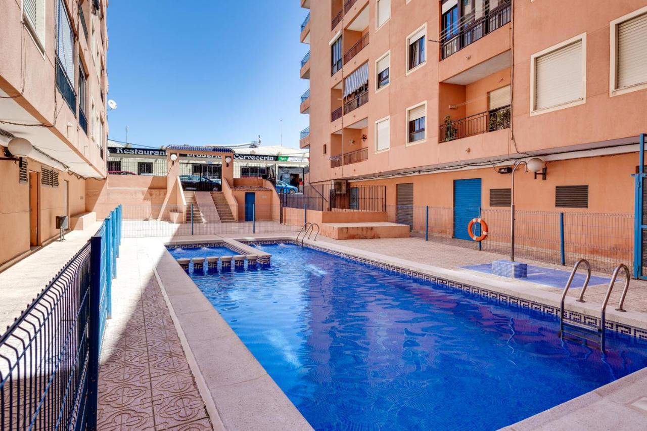 Estudio Joven Pura Torrevieja Exterior foto